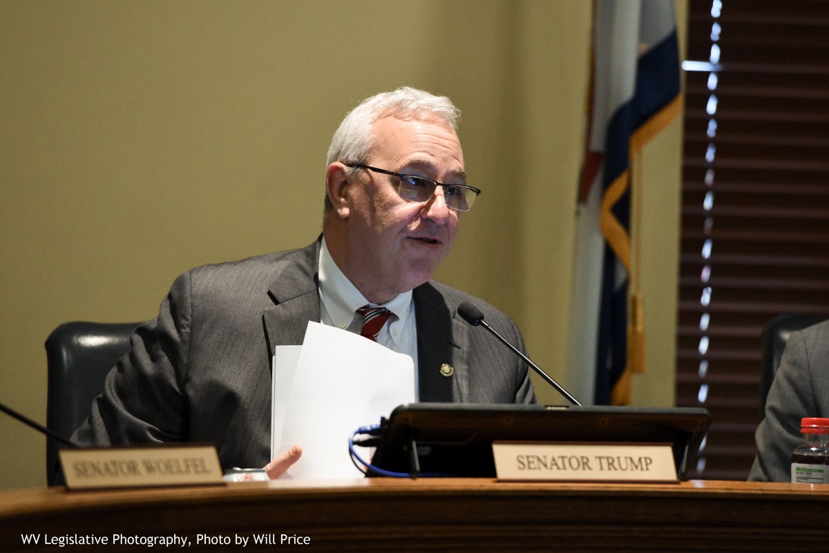 Sunday liquor sales bill clears Senate Judiciary, heads to floor
